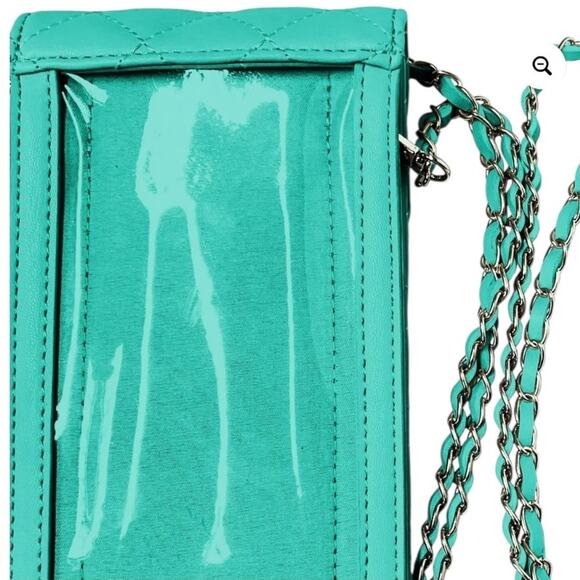 Badgley Mischka vegan leather phone case w/ diamond quilting and studs Green NWT - Picture 4 of 7